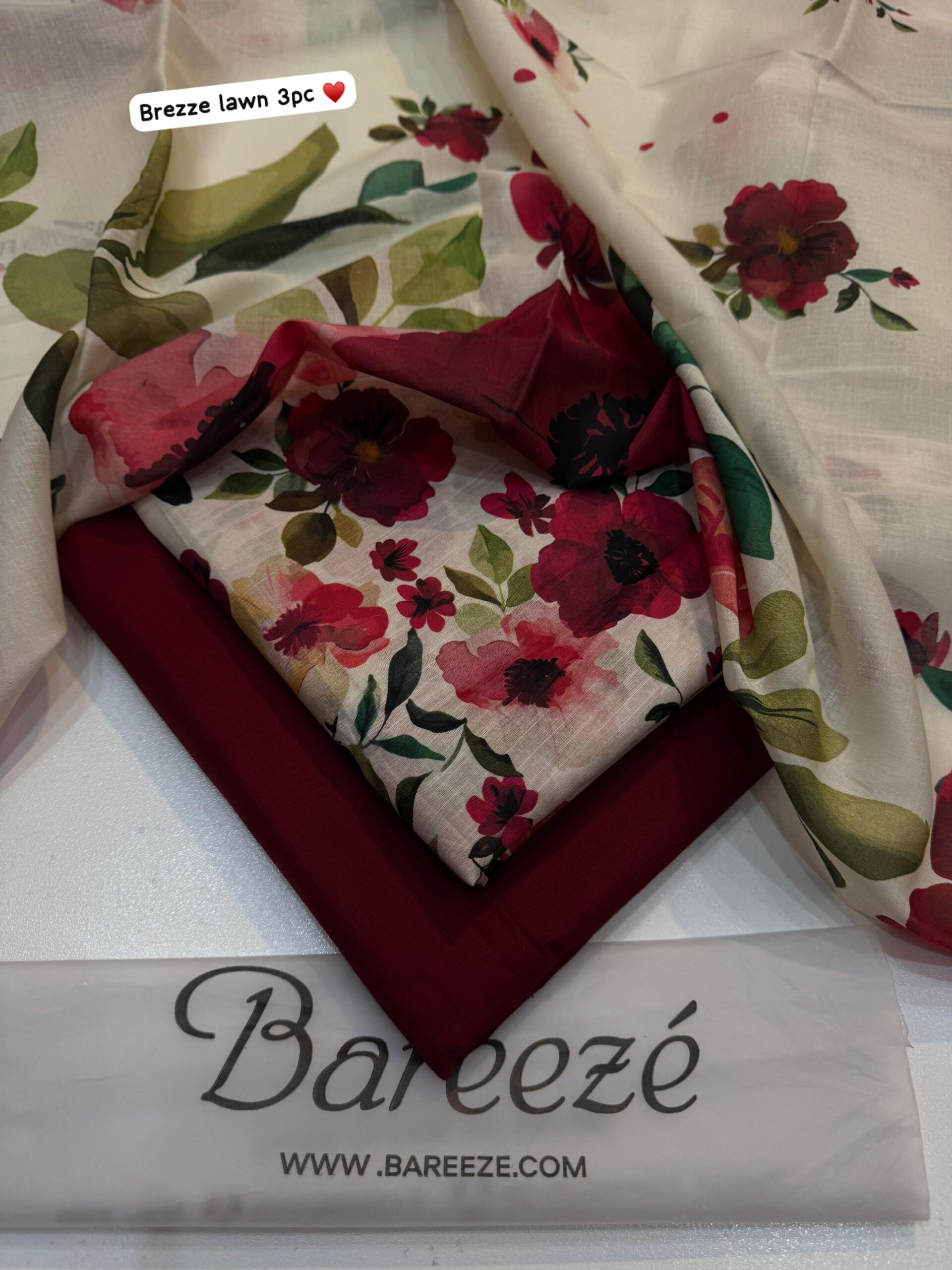 The Scarlet Flora Breeze Set